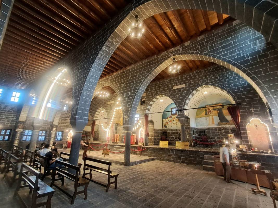 Diyarbakır’daki bu kilise Türkiye’deki 10 kiliseden biri 5