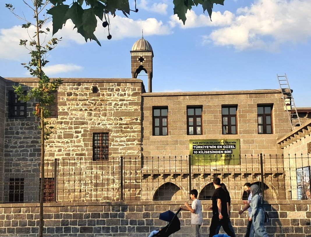 Diyarbakır’daki bu kilise Türkiye’deki 10 kiliseden biri 7