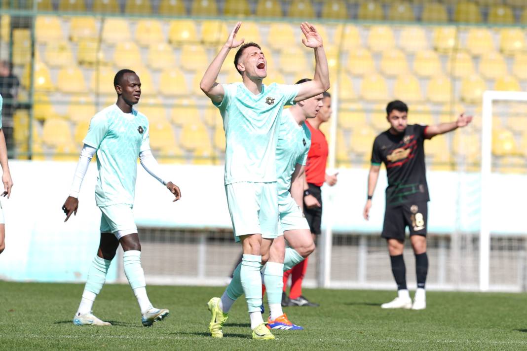 Amedspor 3 puanlık oynadı, 1 puanla döndü 4