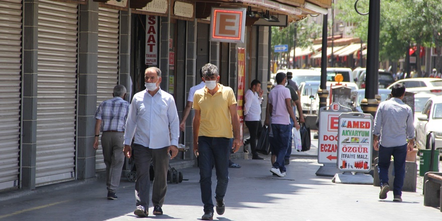 Bilim Kurulu üyesi Prof. Dr. Özlü: Töreler bizi yaktı