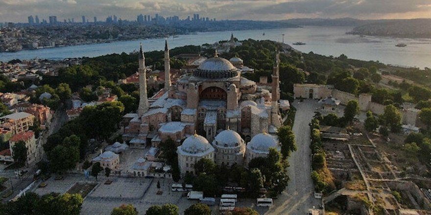 Ayasofya’ya 2 imam ve 4 müezzin atanacak