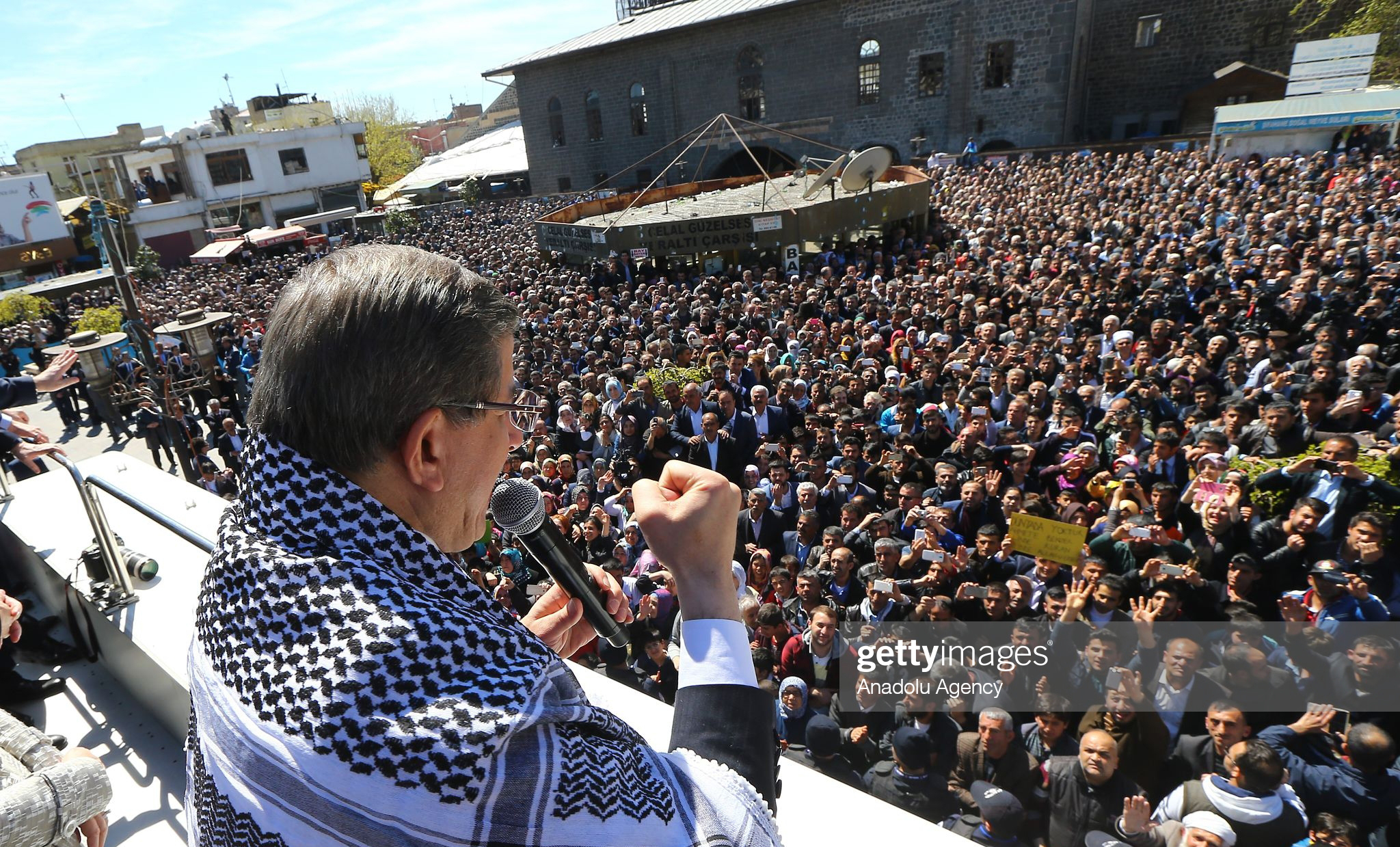 Davutoğlu: Diyarbakır’da başkanlık ofisi açacağım