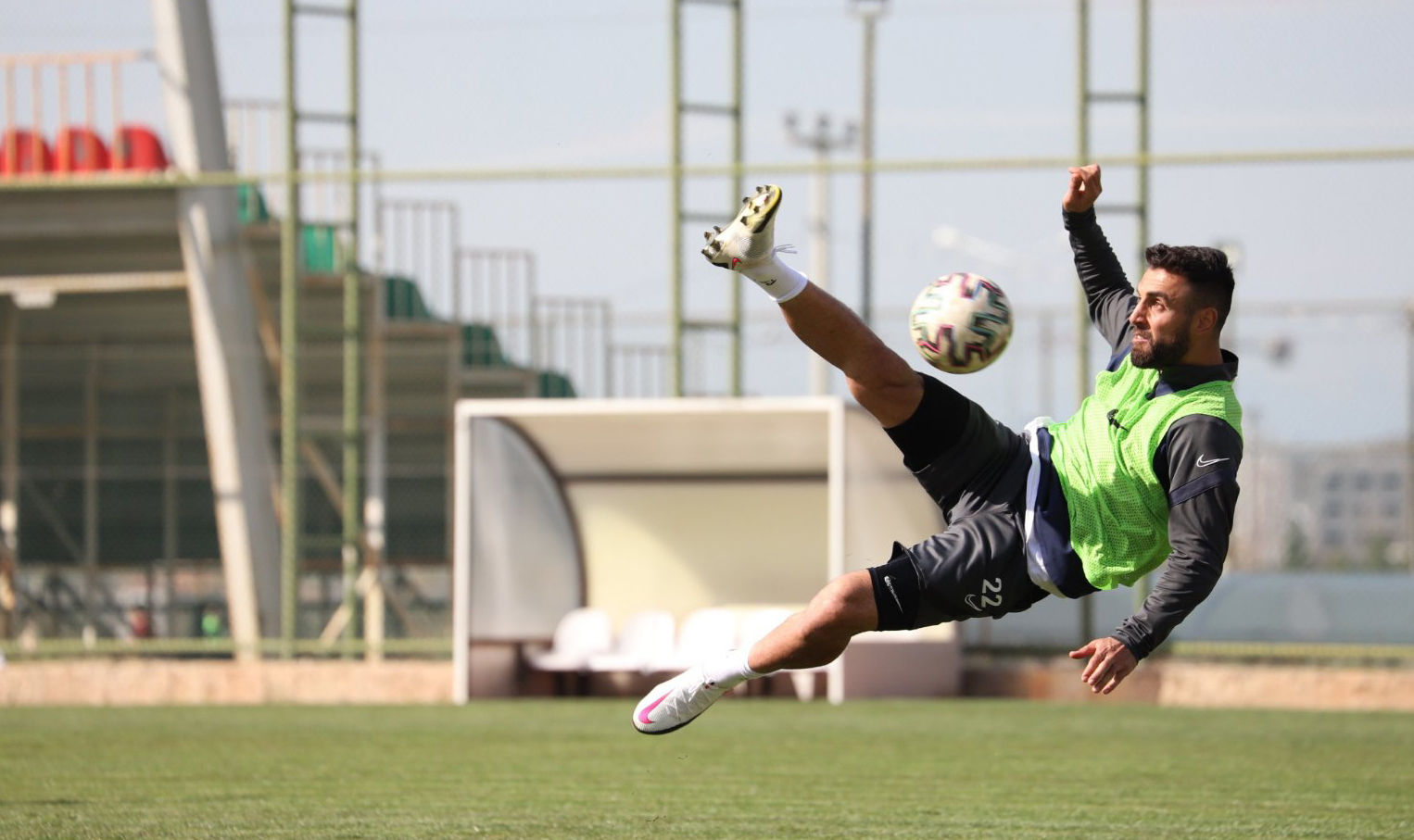 Amedspor’da Afyon mesaisi sürüyor