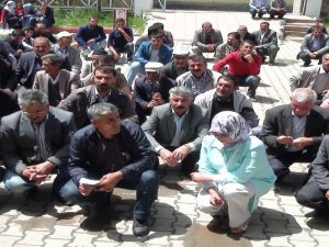 Muradiye'de "doktor yokluğu" protestosu