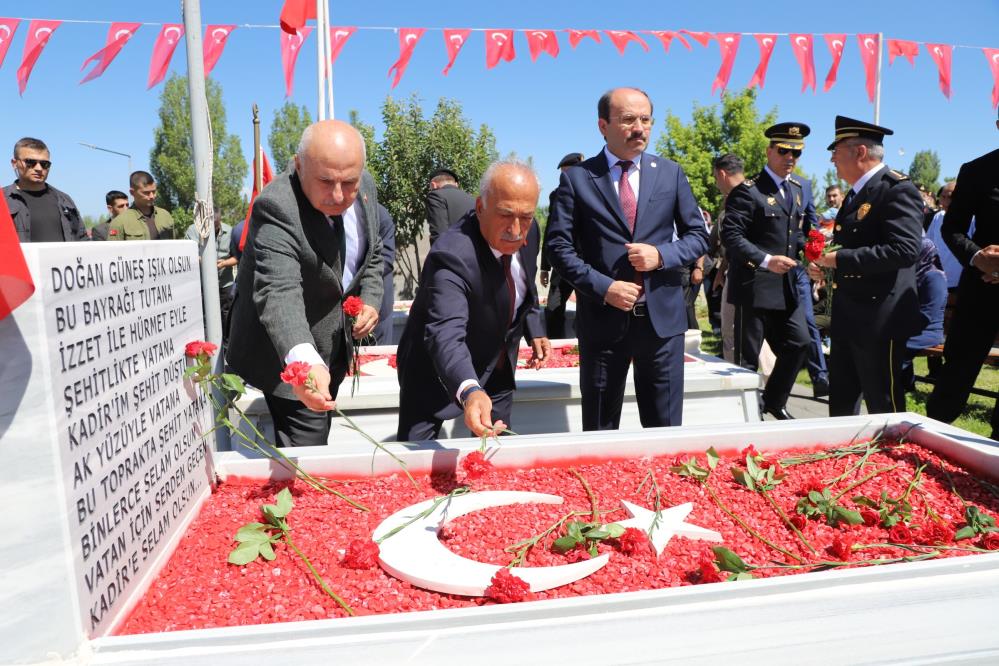 Çomaklı: 15 Temmuz kahramanlarını unutmayacağız