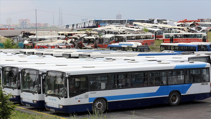 Otobüs, minibüs ve midibüs ihracatı ilk yarıda 1 milyar dolara yaklaştı