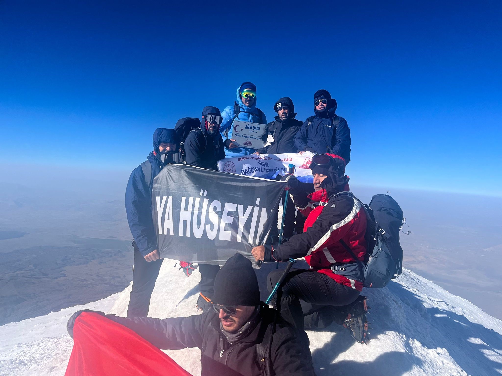 Kerbela şehitlerine Ağrı dağ’ında anma