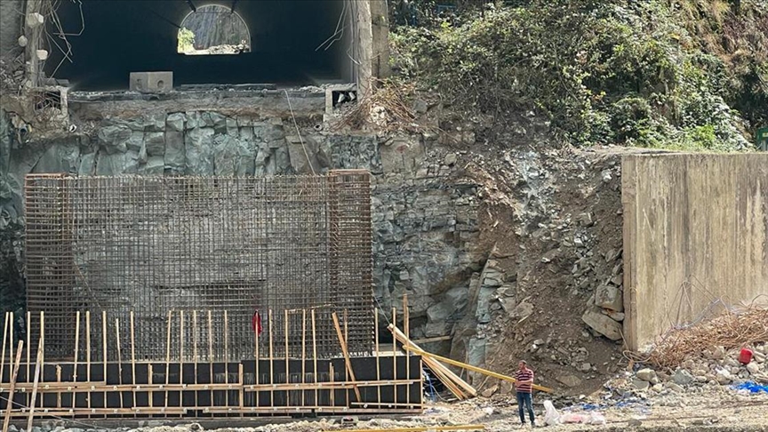 Karadeniz-Akdeniz yolunda çalışma başlatıldı