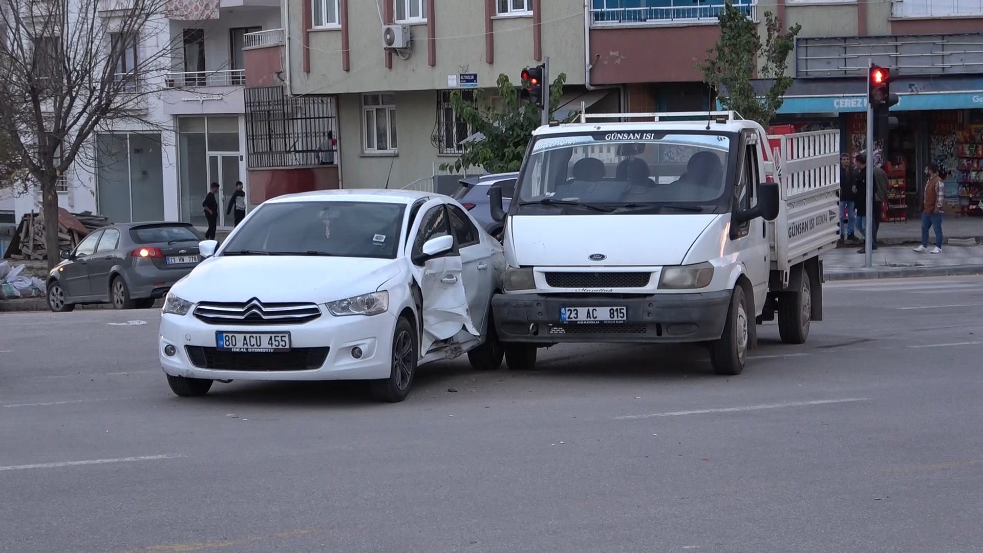 Elazığ’da trafik kazası: 4 yaralı