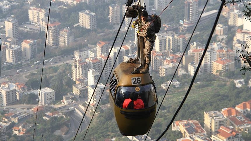 Teleferikte 19 kişi mahsur kaldı