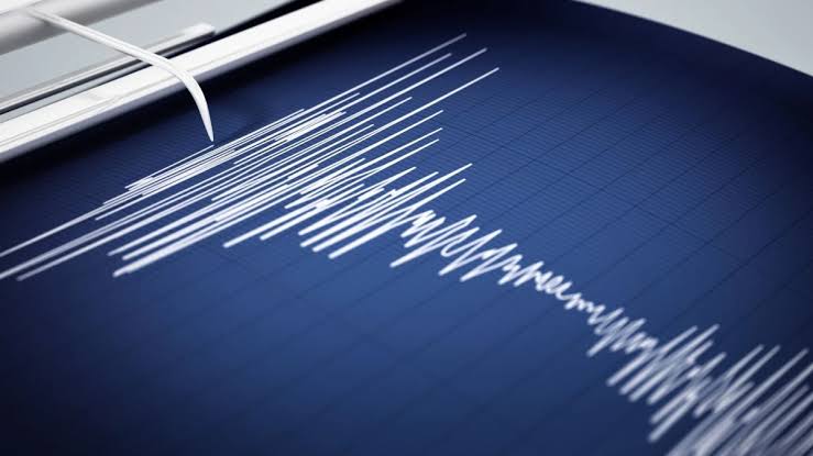 İzmir’de Deprem!