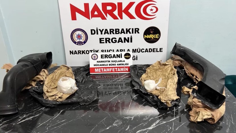 Diyarbakır’da kargo kolisinde uyuşturucu ele geçirildi