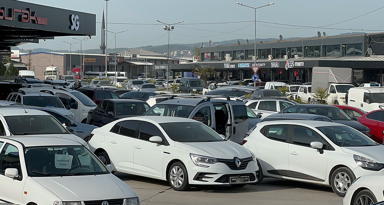 Bayram öncesi 2 el araca ilgi yok