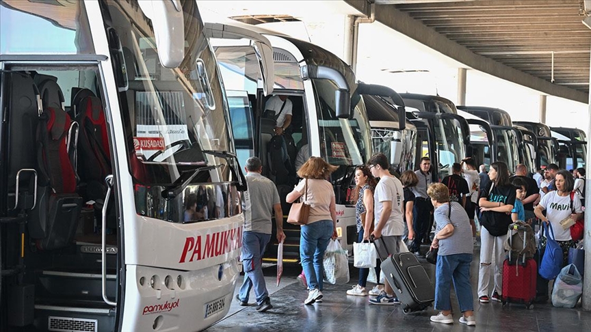 Kurban Bayramı tatili için 12 bin ek otobüs seferi