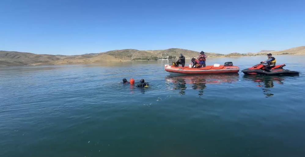 Feribottan atlayan şahsın cansız bendeni bulundu