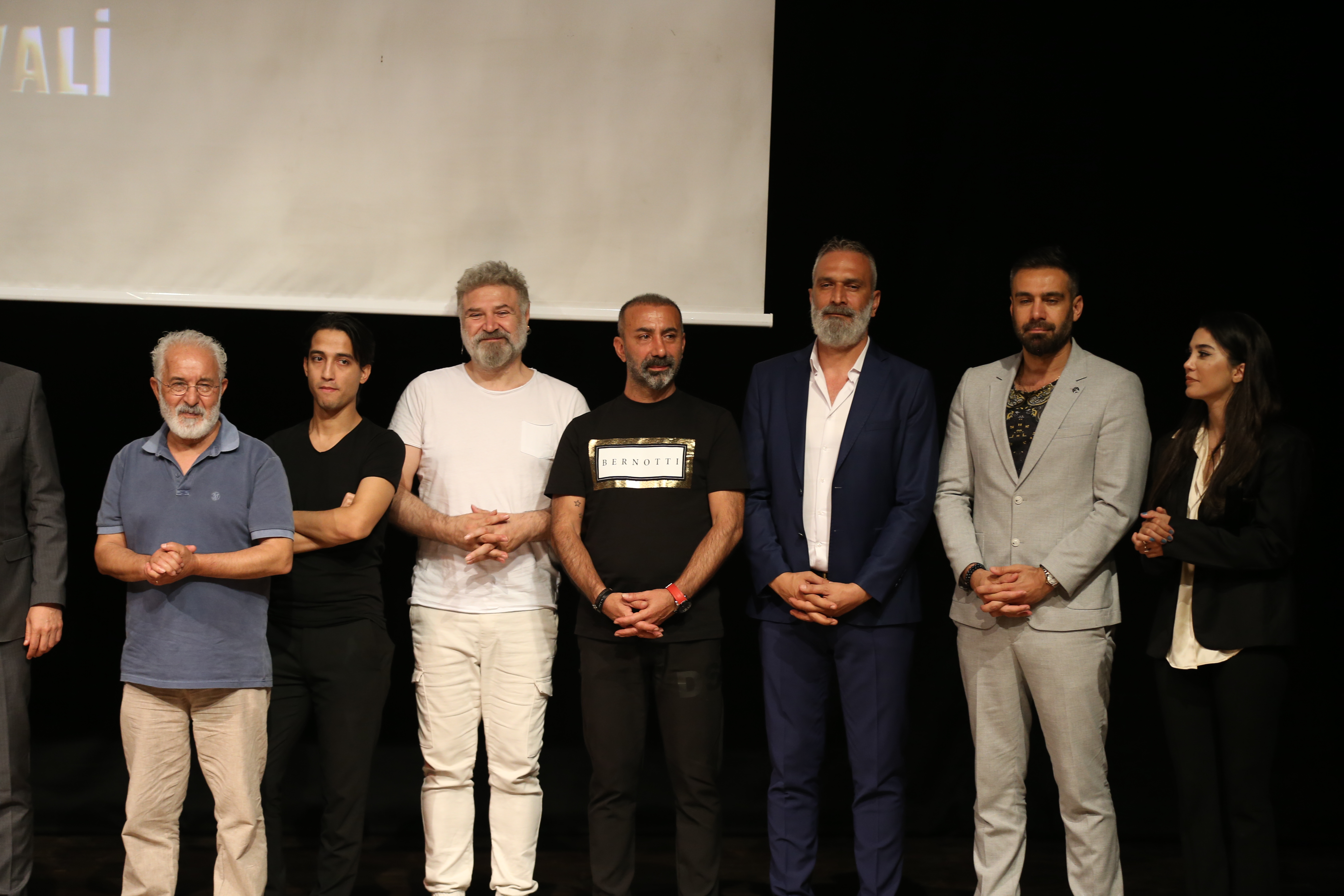 Ünlü sanatçılar Mardin’de İsrail’i kınadı