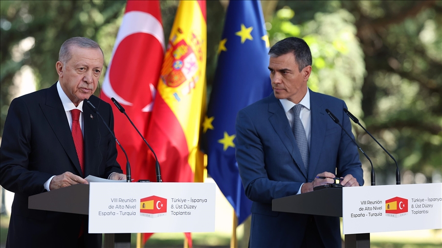 Erdoğan'a İspanya'da Demirtaş ve Kavala sorusu: Başını sallama