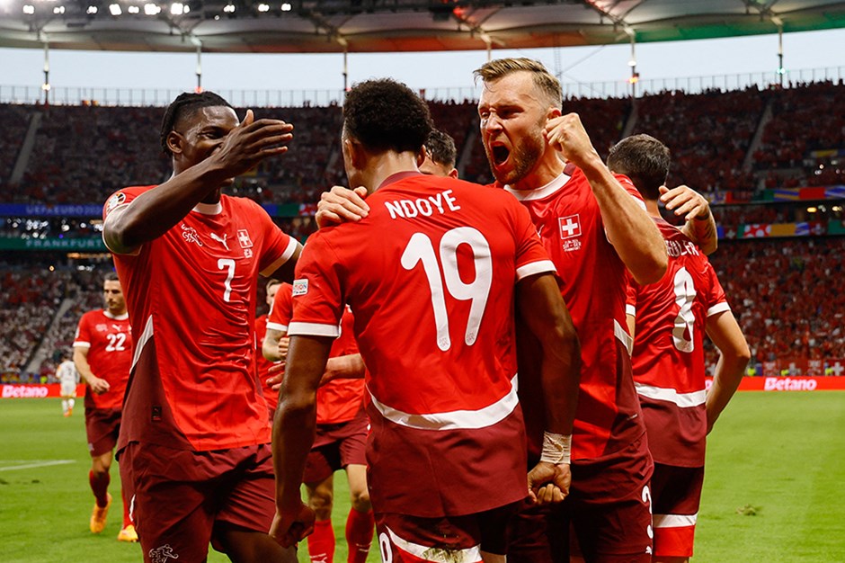 Euro 2024'te Ev sahibi Almaya, İskoçya el ele 16'ya kaldı