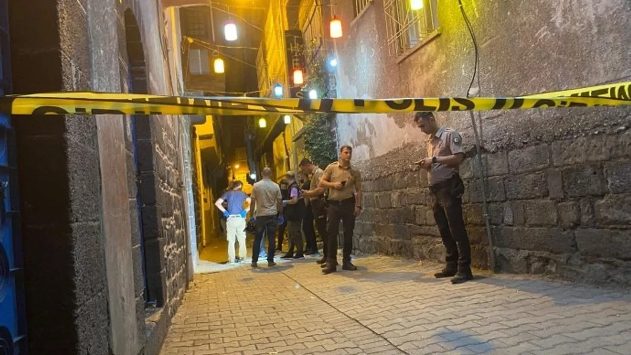 Diyarbakır'da kafelere saldırı olayında 3 gözaltı