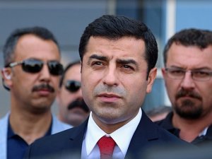 Demirtaş: Erdoğan Türkiye'nin yarısından fazlasına hakaret ediyor