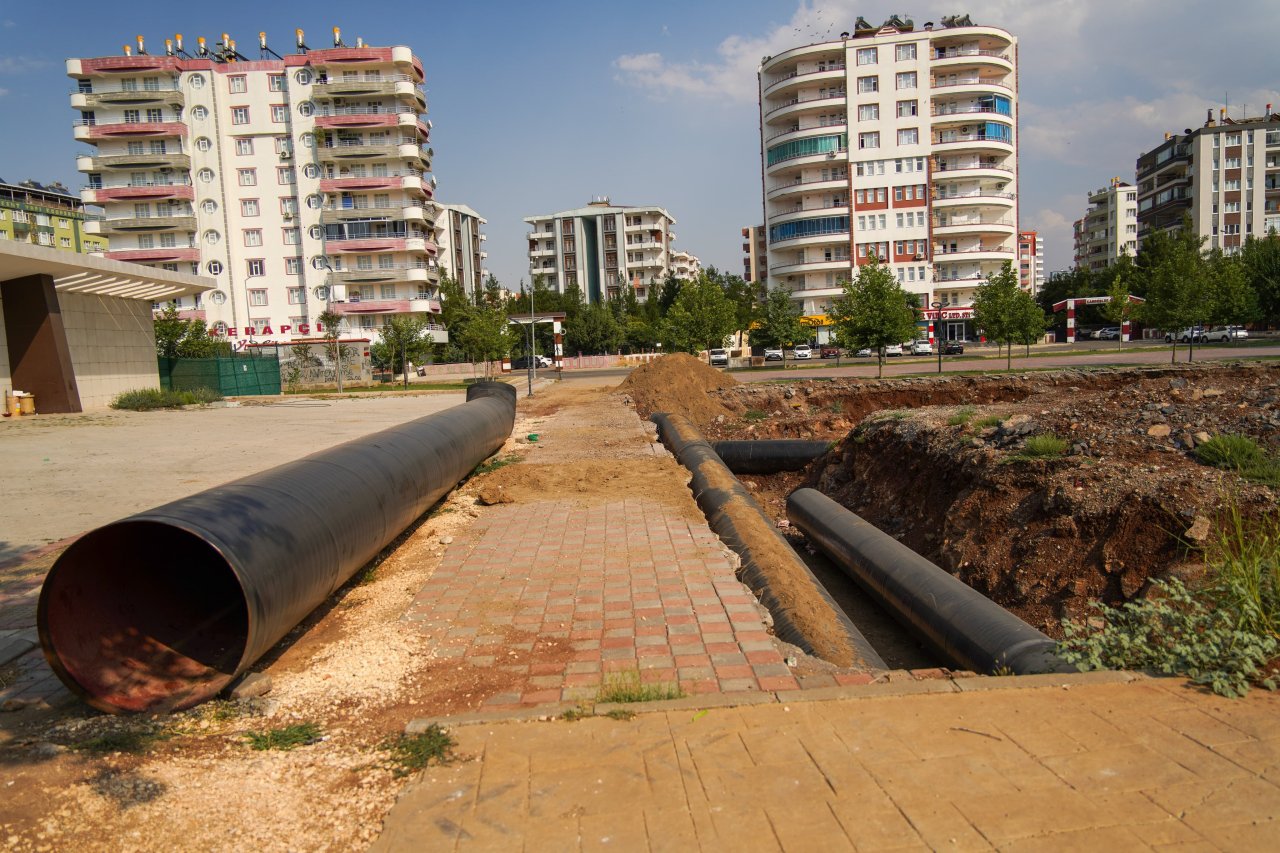 Diyarbakır'da 11 saatlik su kesintisi 24 saatte çıktı, yurttaşlar tepkili!