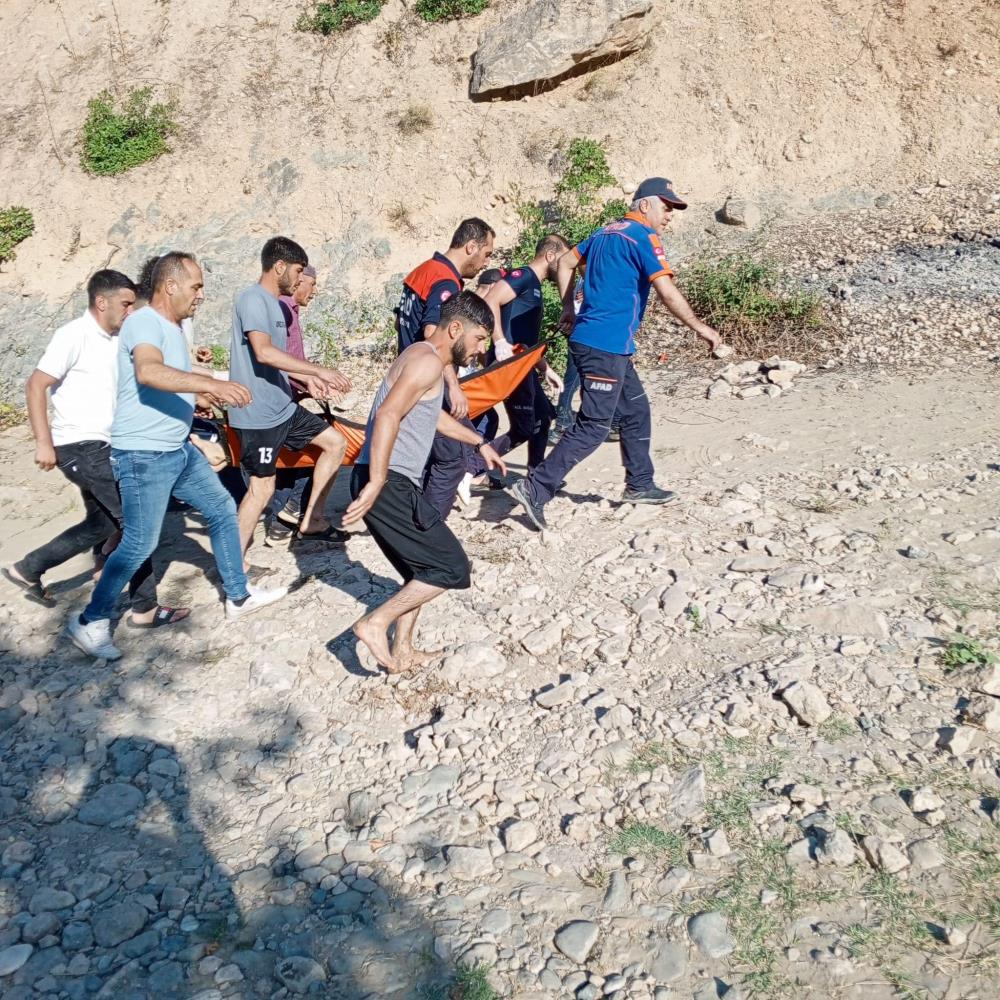Diyarbakır’da serinlemek için suya giren genç öldü