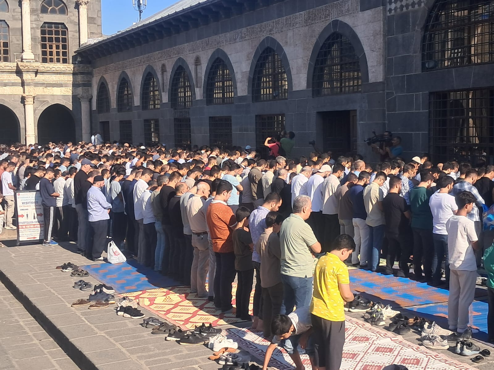 Diyarbakır'da Heniyye için gıyabi cenaze namazı