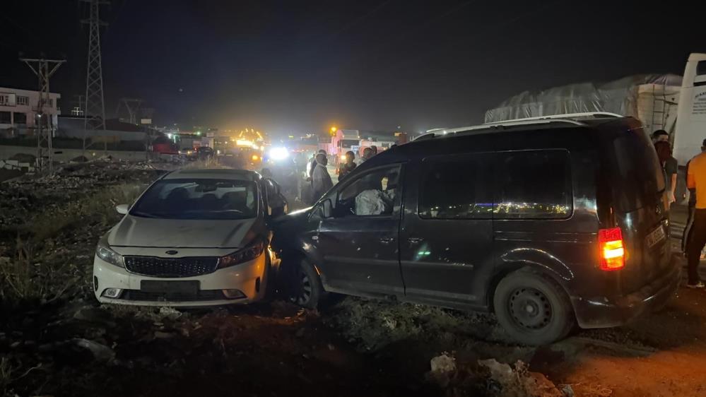 4 kişinin hayatını kaybettiği yolda bir kaza daha: 8 yaralı