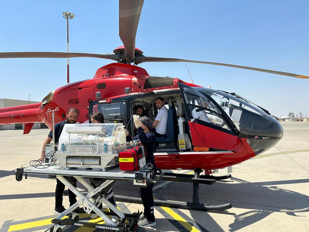 Şırnak’ta ambulans helikopter Umut bebek için havalandı