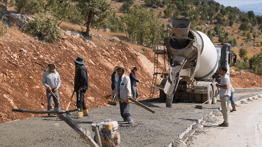 Gabar'da 480 kilometre yol yapıldı