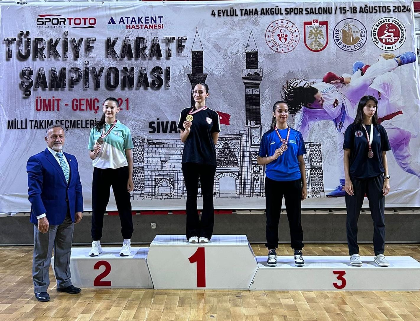 Diyarbakırlı milli Karateci Kızılaslan, 8'inci Kez Türkiye karate şampiyonu oldu