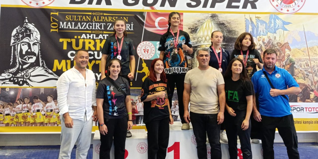 Diyarbakırlı Muaythai sporcusu Türkiye ikincisi oldu