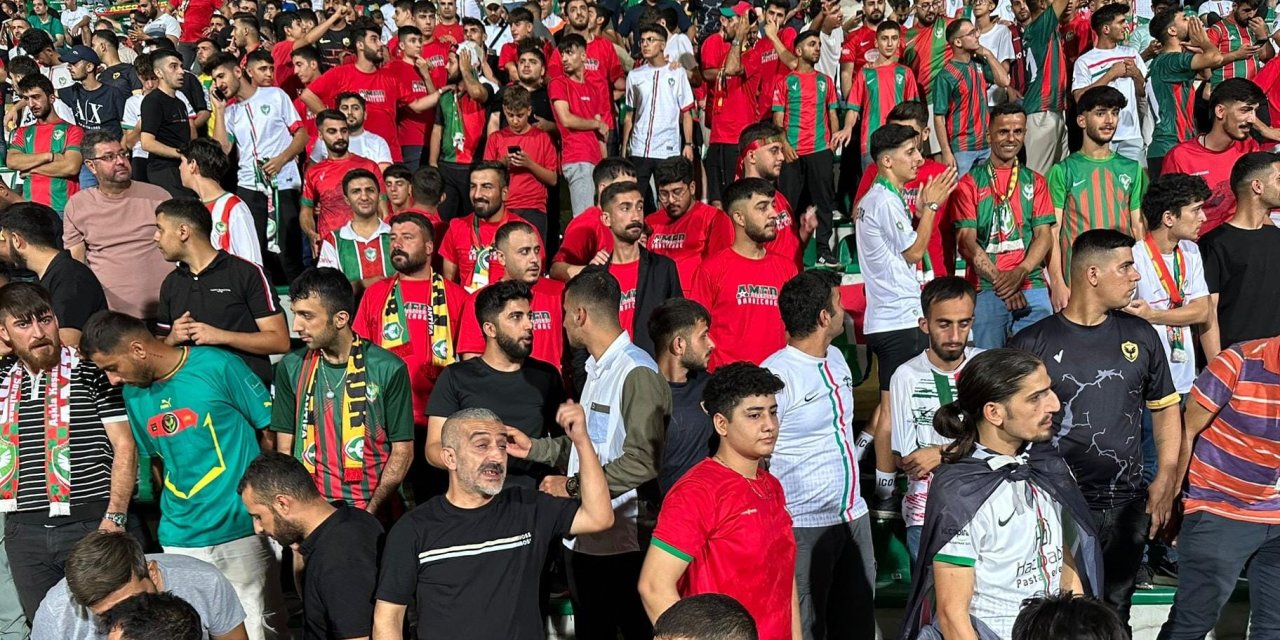 Amedspor taraftarından Kocaelispor maçına büyük destek