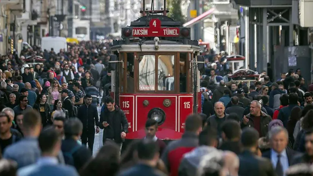 "Asgari ücret yaşam maliyetleri karşısında eridi"