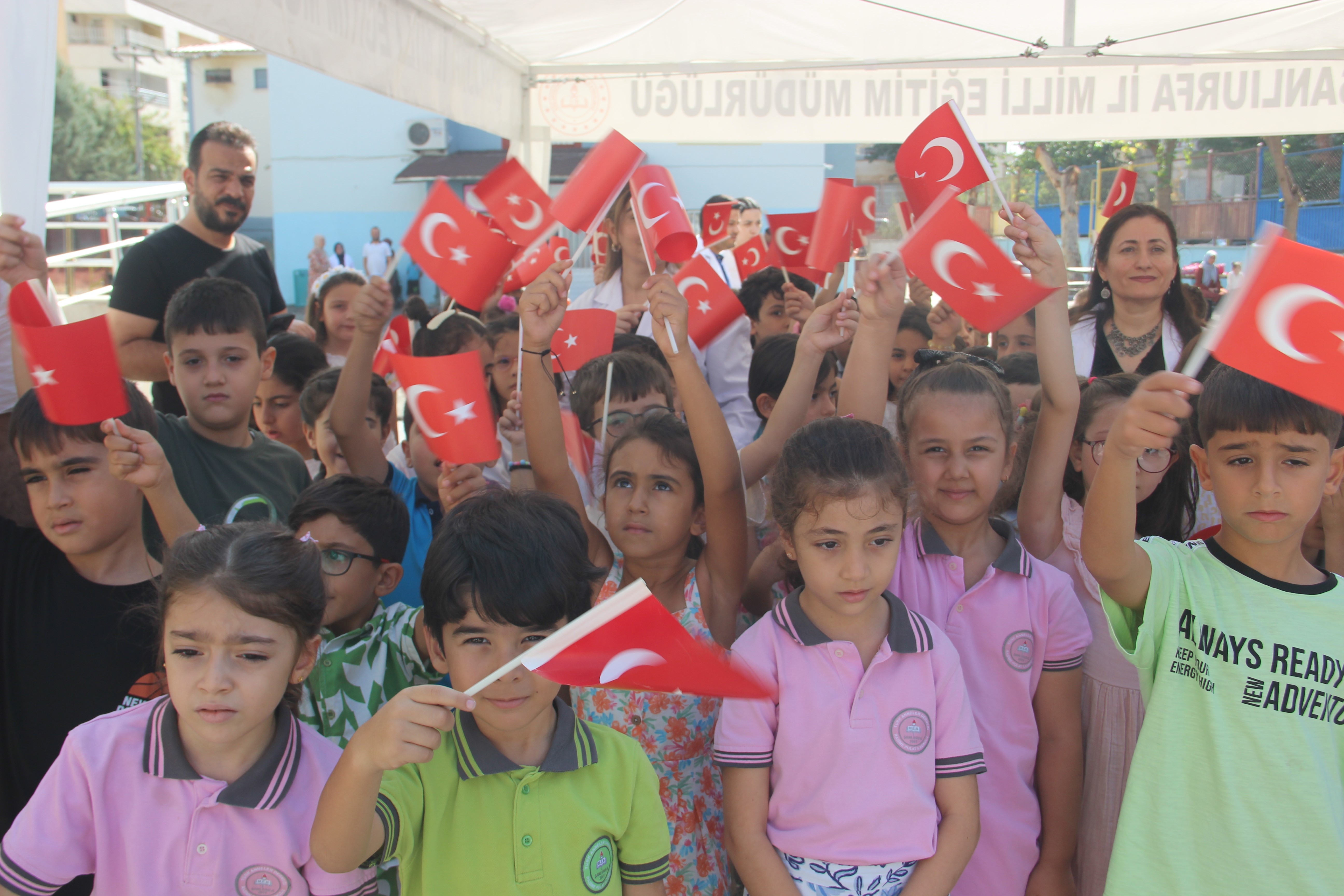 Urfa'da 764 bin öğrenci ders başı yaptı