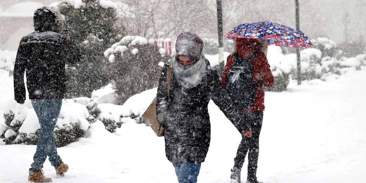 Meteoroloji uyardı; La Nina Geliyor, Türkiye’yi Kar ve Şiddetli Yağışlar Bekliyor!