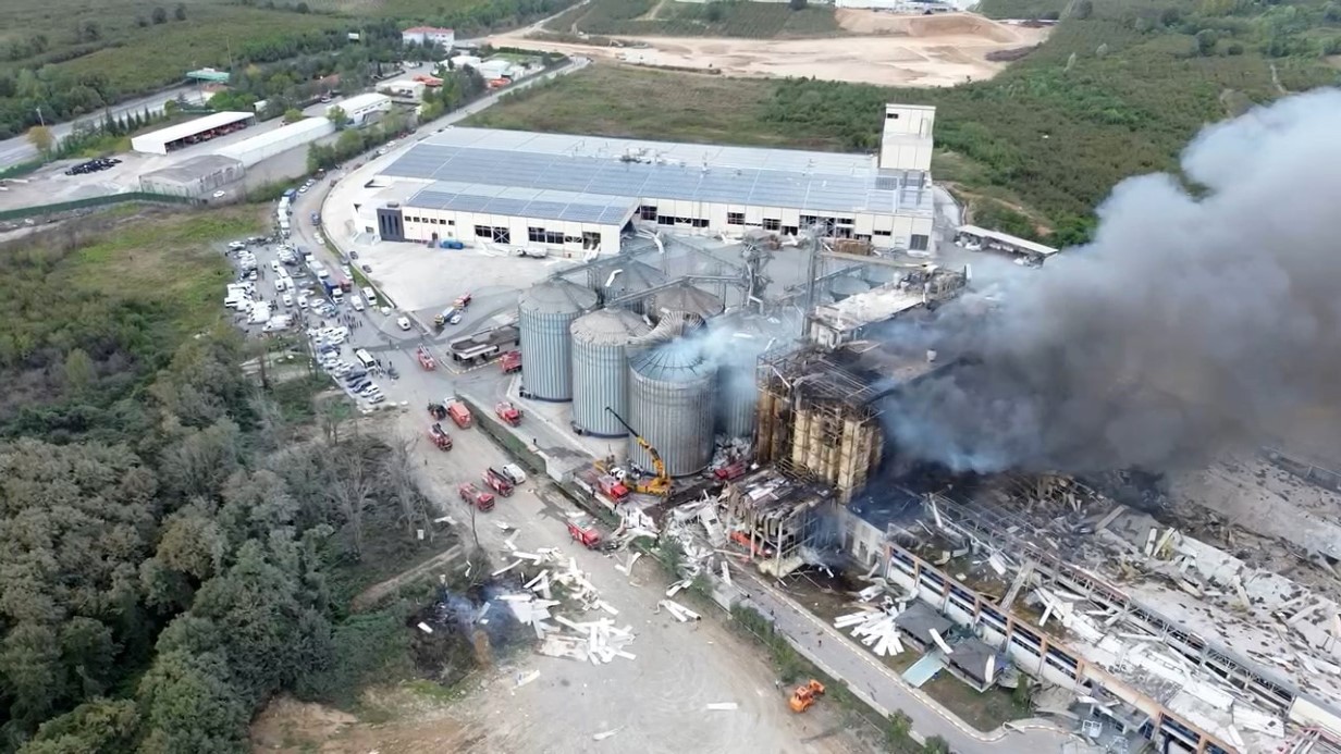 Patlamanın yaşandığı fabrika böyle görüntülendi