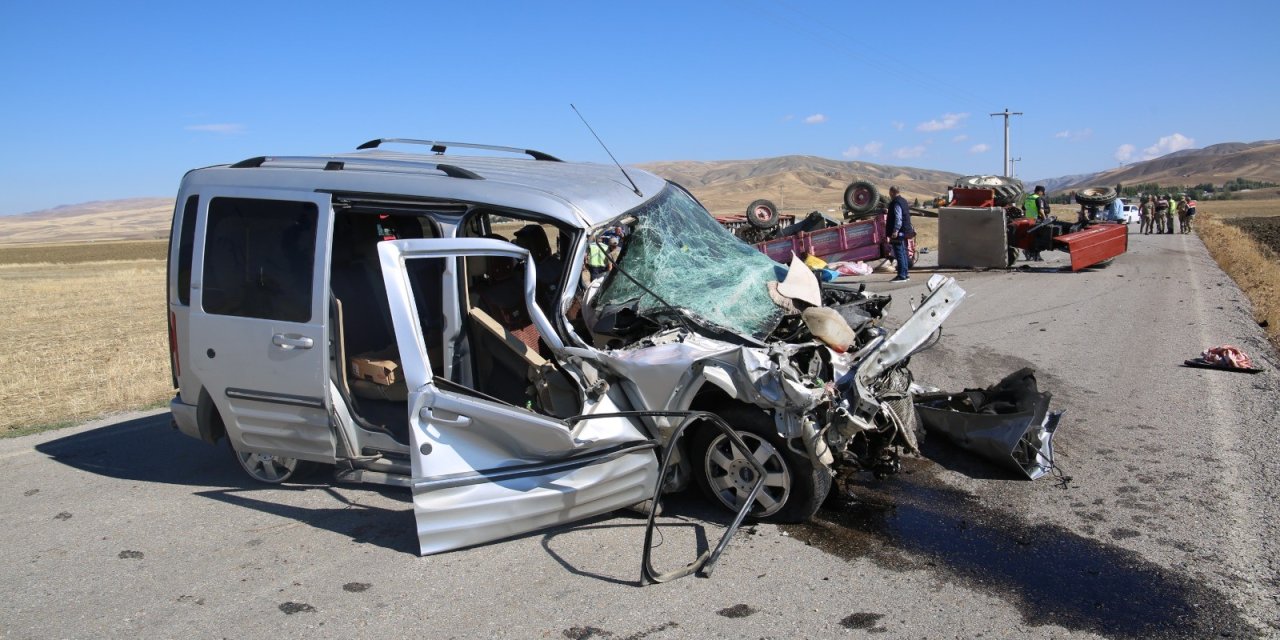 Muş’ta zincirleme trafik kazası: 10 yaralı