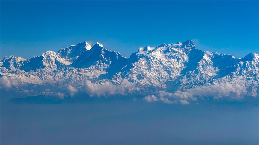 Everest'te 100 yıl önce kaybolan dağcının kalıntıları bulundu!