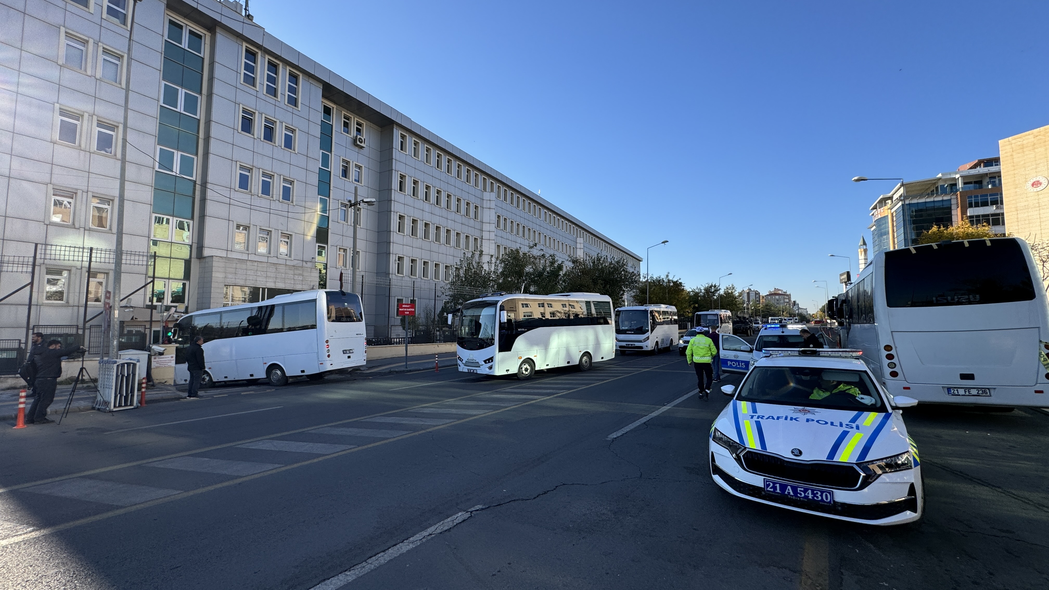 Narin Güran cinayeti: Ek tanıklar adliyeye geldi