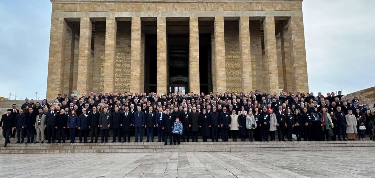 81 ilden gelen öğretmenler Anıtkabir'i ziyaret etti