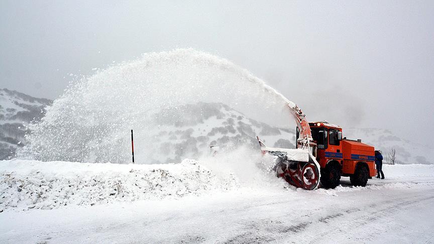 Tunceli'de 202 köy yolu ulaşıma kapandı