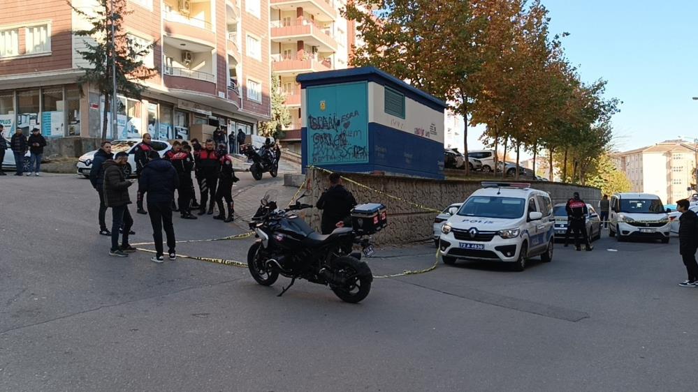 Batman'da bir genç polis tarafından vuruldu