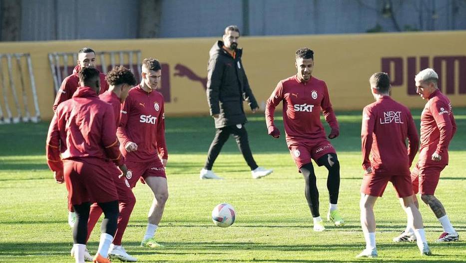 Galatasaray'dan Kayserispor maçı öncesi hazırlıklarına devam ediyor