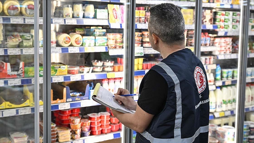 Fahiş Fiyat ve Stokçuluğa Sıkı Denetim: Cezalar Artırıldı!