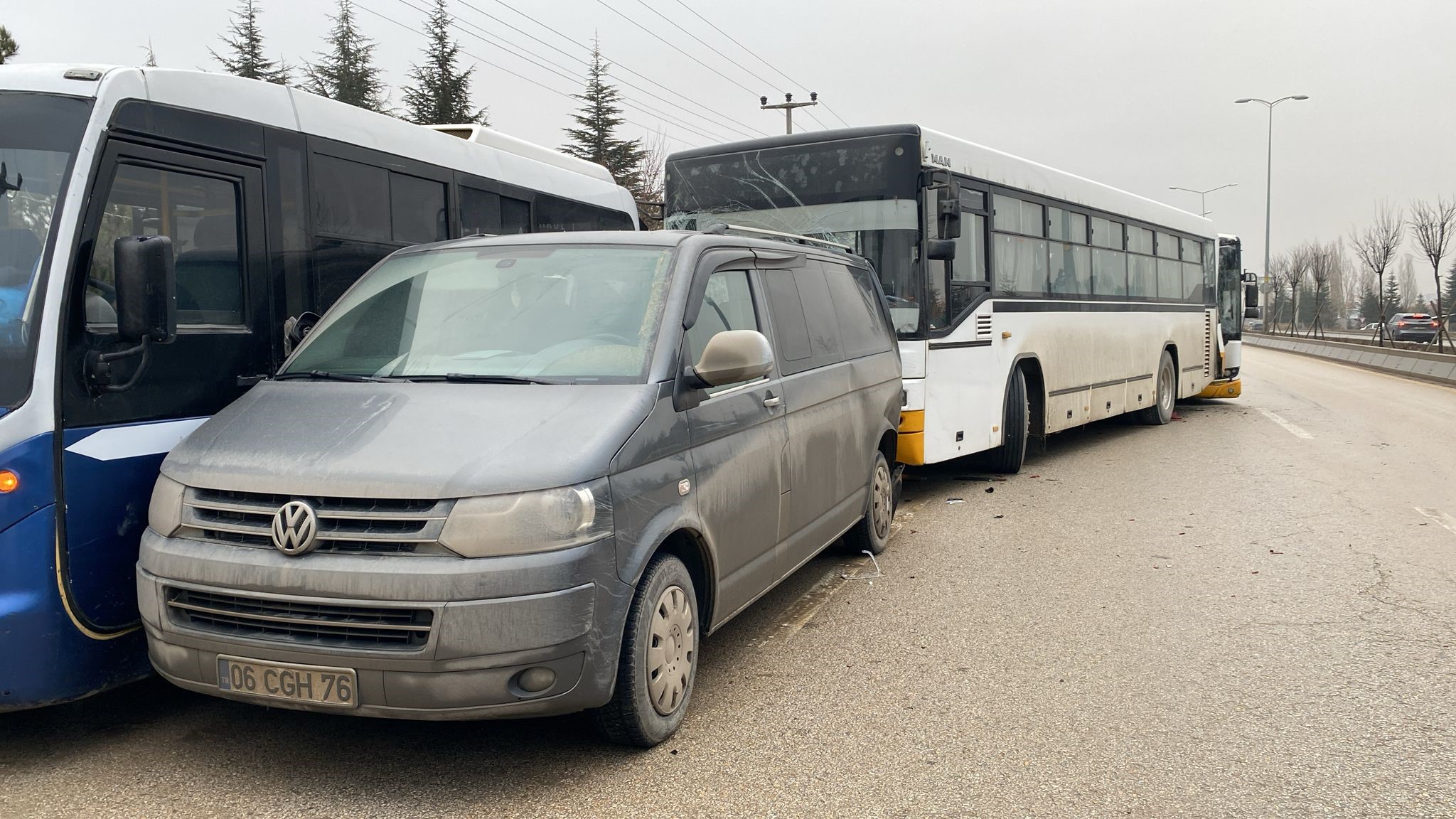 Ankara'da zincirleme trafik kazası: 31 yaralı