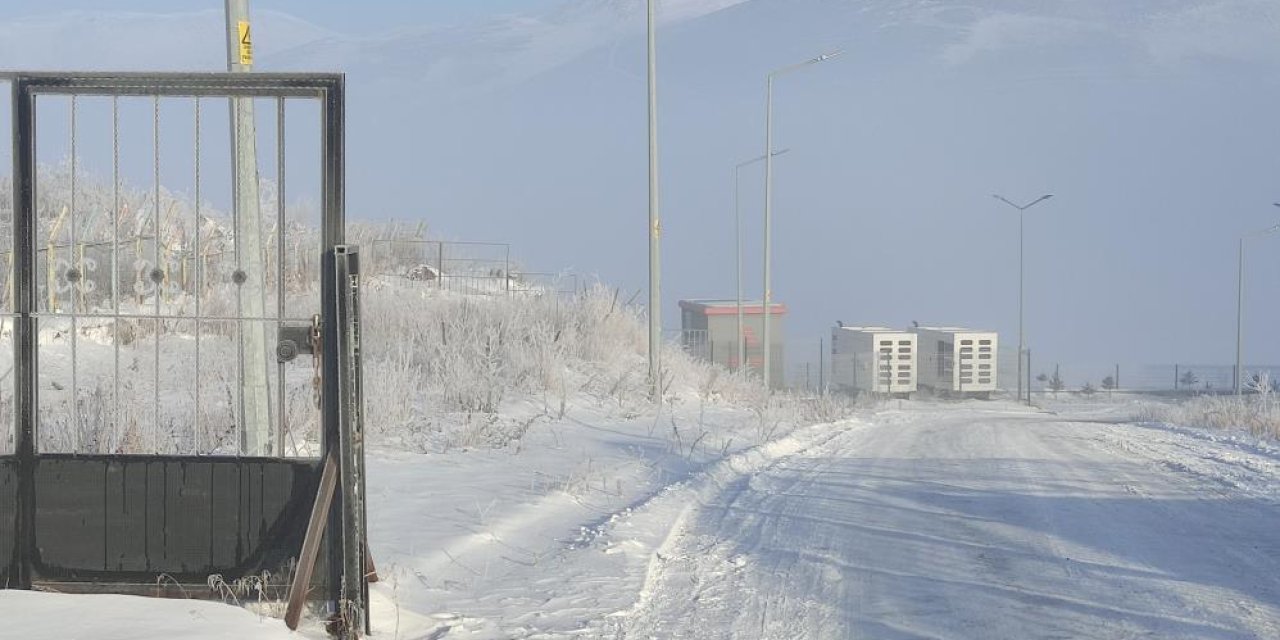 Sibirya soğukları o ilçeyi vurdu: Eksi 32 derece