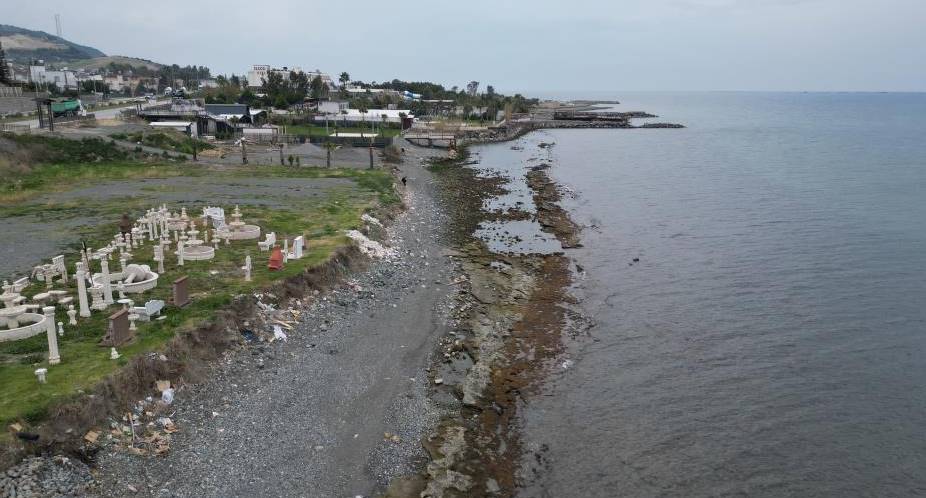 Hatay'da denizde 20 metre çekilme yaşandı