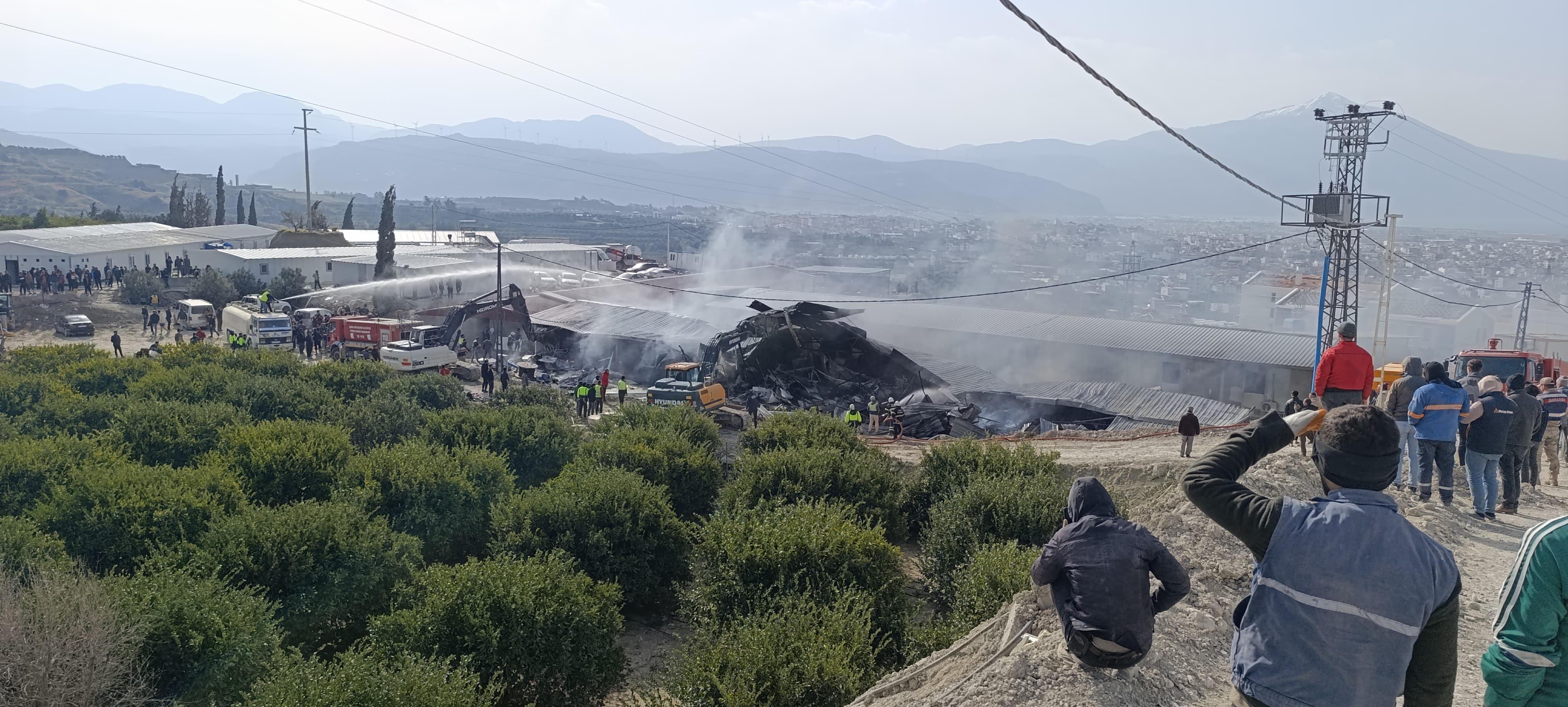 İşçi yatakhanesi alev aldı