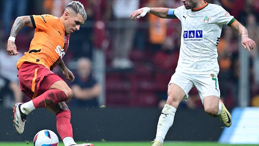 Galatasaray ile Alanyaspor 18. randevuda